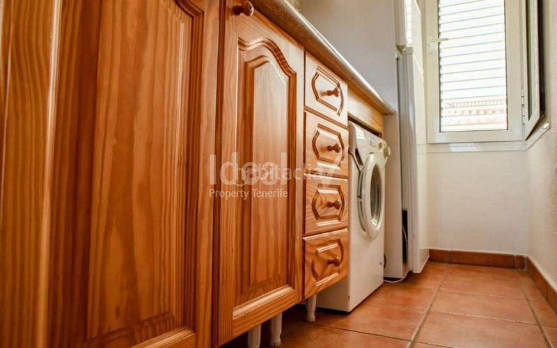 Foto 525ad2cd-da76-41f1-b731-d345fc3f694e. Semi detached house in Costa del Silencio Arona