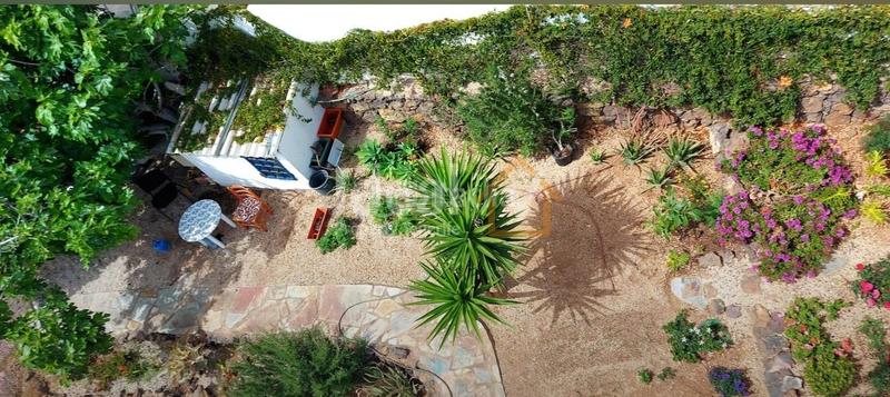 Foto 2a306237-d42b-4487-a66c-fc3866ef343c. Maison dans Buzanada Arona