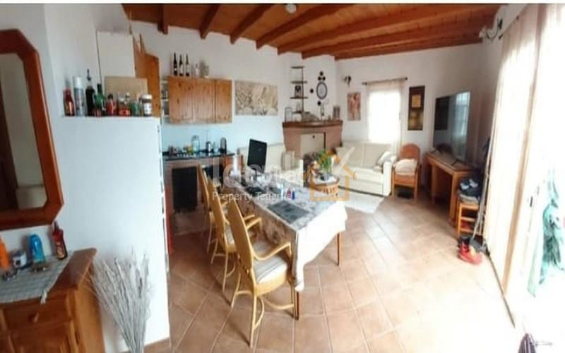 Foto 66e37b80-ab67-4c81-85b2-17e1696a7bf6. Maison dans Buzanada Arona