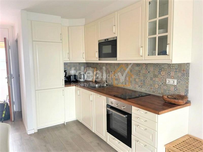 Foto 6b170259-41ac-49b9-8491-f8b54f54649e. Piccolo appartamento con piscina in Playa de las Américas Arona