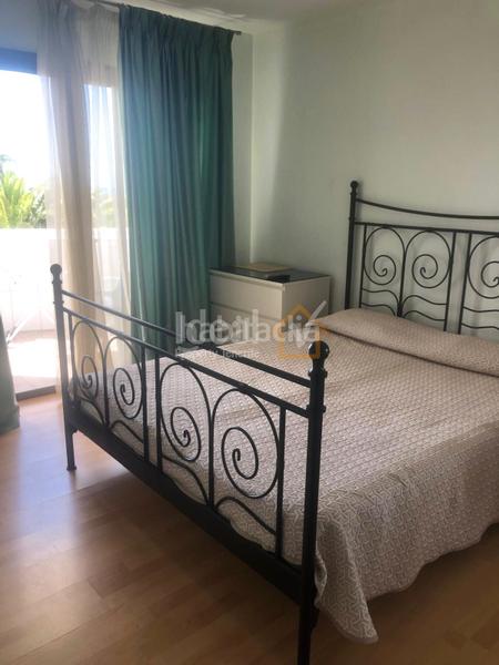Foto d6e23b4d-2ba8-4984-80cc-438c752945e3. Dúplex apartamento duplex con licencia vv en el complejo atalaya court en Adeje