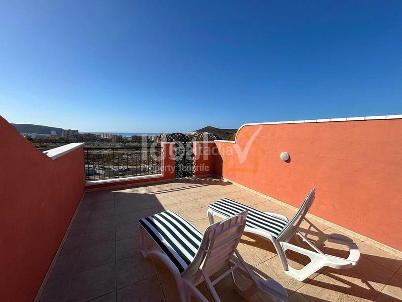Foto 16aa0eb4-8cb6-4b04-a4a8-3d9b6ebd6d5e. Attico in Los Cristianos Arona