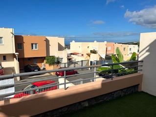 Maison jumelée à Playa Fañabé Alto. Adosado de 3 dormitorios en los girasoles  el madroñal  costa ad