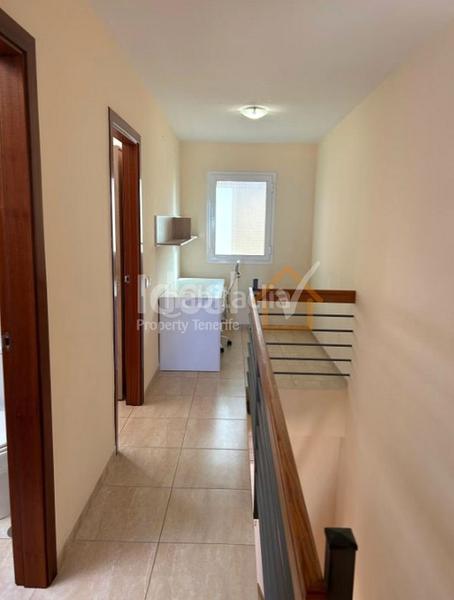 Foto 1101e20a-24ac-476e-9be5-f350b235467a. Casa a schiera in Playa Fañabé Alto Adeje