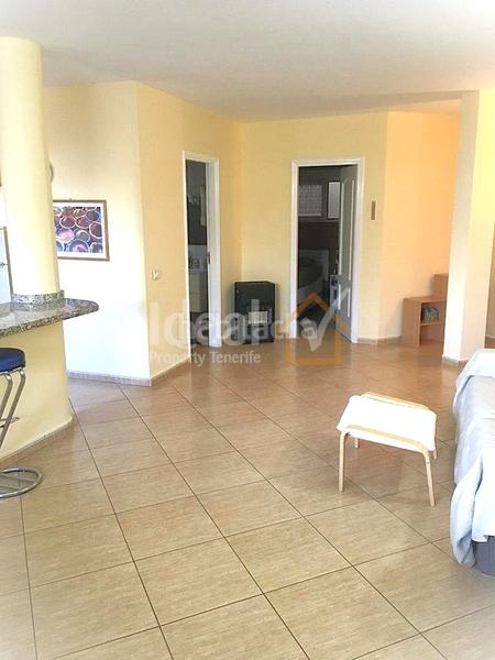 Foto 220d7fae-53e0-45d9-9f52-b1ac7a6e632b. Casa in La Camella Arona