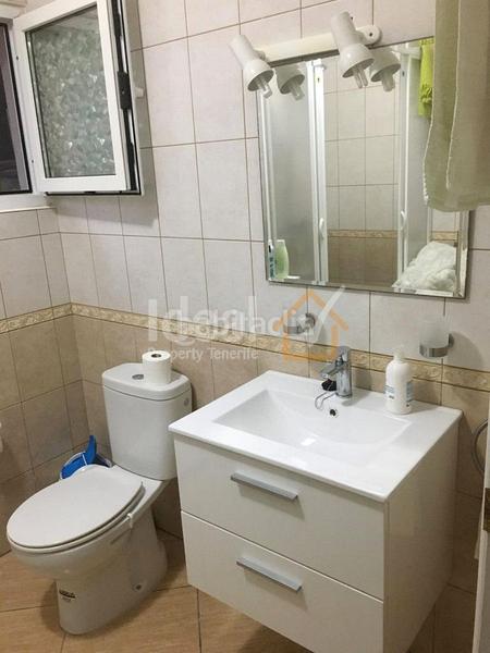 Foto 5da034a8-c974-4d0c-83c4-5f5097072769. Casa in La Camella Arona