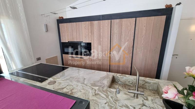 Foto d6a9fba8-b6e5-4380-98e9-92af4787e841. Casa in La Camella Arona