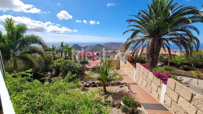 Foto f7a44643-9792-4266-8077-07ed0dd89502. Casa in La Camella Arona