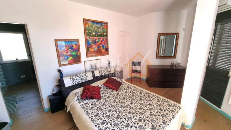 Foto fa59e585-ef83-4bbb-83ec-2e1147000126. Casa in La Camella Arona