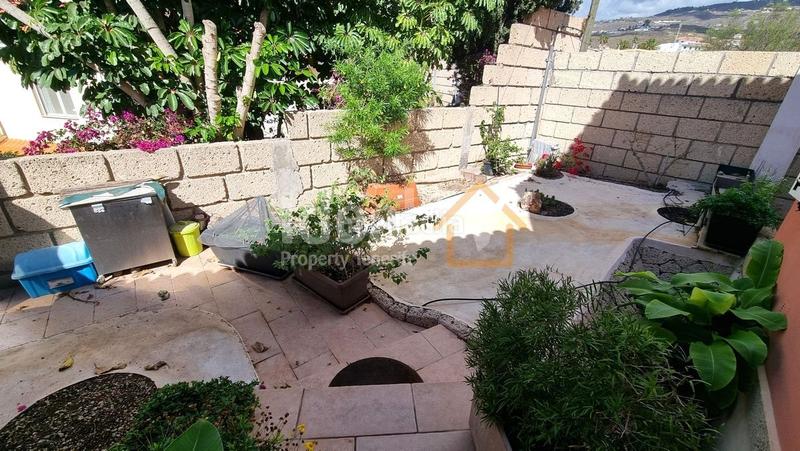 Foto fb4b354e-d3fa-4e07-a7da-5156a5375c32. Casa in La Camella Arona