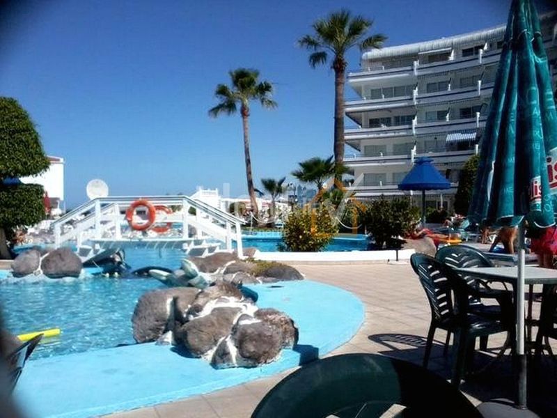 Foto c3ca02f1-ec0a-4200-a5bc-24fe5fce0b43. Apartament amb piscina a San Eugenio Bajo Adeje