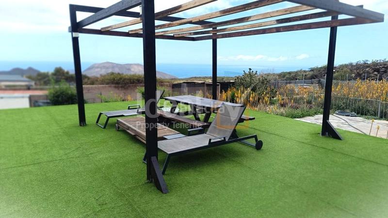 Foto 61462a34-4dd1-4fa4-9257-0c9203d210c7. Casa chalet independiente . en La Camella Arona