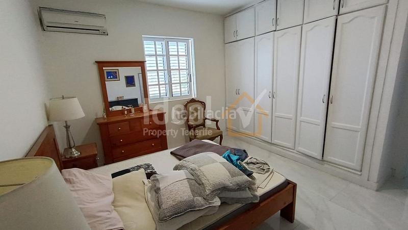 Foto 7a80bf59-f428-43b7-8f49-e96da355e69c. Casa chalet independiente . en La Camella Arona