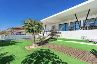 Casa a La Camella. Chalet independiente en arona.