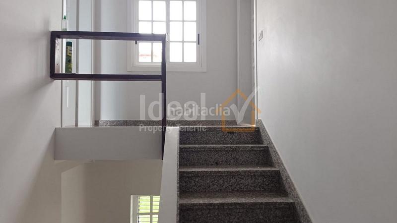 Foto b70b1202-6e75-43da-afe4-529b2258501f. Casa chalet independiente . en La Camella Arona