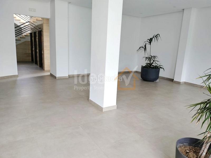 Foto 8a65c095-ccc6-49c0-91bf-8511e0d5935b. Apartament amb piscina a Playa de las Américas Adeje