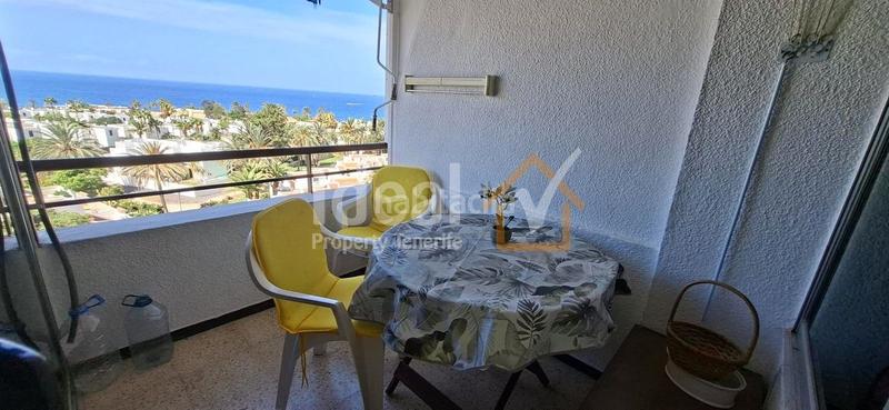 Foto 93674c34-1168-4eb8-a6cf-baeb22e87a47. Apartament amb piscina a Playa de las Américas Adeje