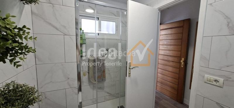 Foto db5cb617-cf13-44ae-af58-c04f13989037. Apartament amb piscina a Playa de las Américas Adeje
