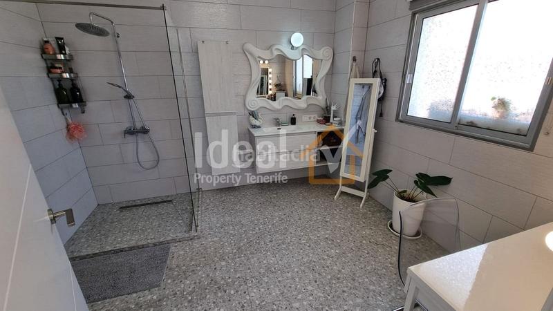 Foto 6b1288ae-1a65-4b5a-9ade-b28e2e966304. Casa  unifamiliar con jardín en una zona tranquila de marazul en Adeje