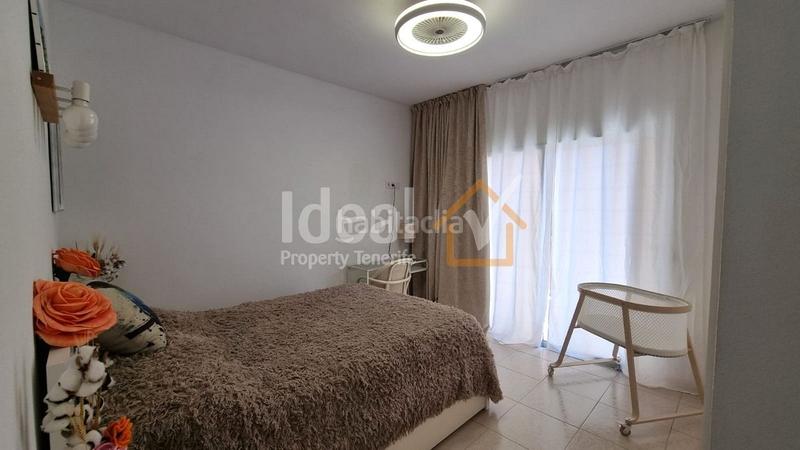 Foto 92ff7451-ce70-4c43-baf0-b679d24f8207. Casa  unifamiliar con jardín en una zona tranquila de marazul en Adeje