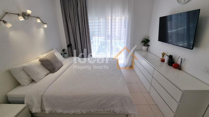 Foto e25445e2-5c46-4e94-9b4f-9cc68a312cc6. Casa  unifamiliar con jardín en una zona tranquila de marazul en Adeje