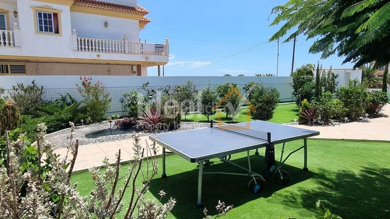 Foto e5a46fb2-17a2-4357-9943-3b31fa5cfd7a. Casa  unifamiliar con jardín en una zona tranquila de marazul en Adeje