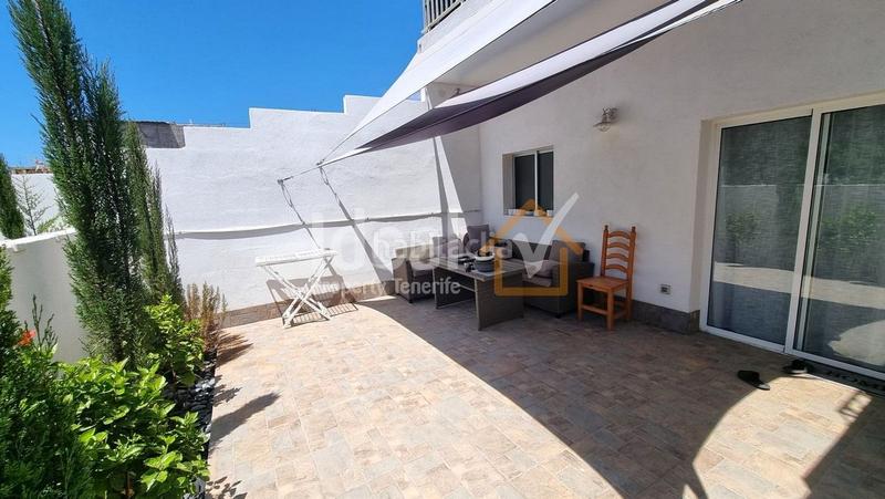 Foto ec014902-8dc5-4791-8f43-7b87a7faab63. Casa  unifamiliar con jardín en una zona tranquila de marazul en Adeje