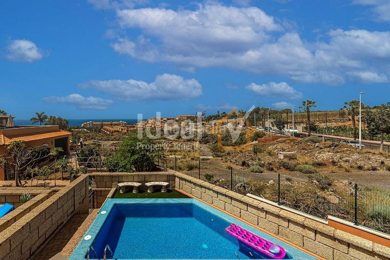 Foto 20c11ee3-8dce-4307-ba04-b0aa85cf12b7. Reihenhaus mit pool in Playa del Duque Adeje