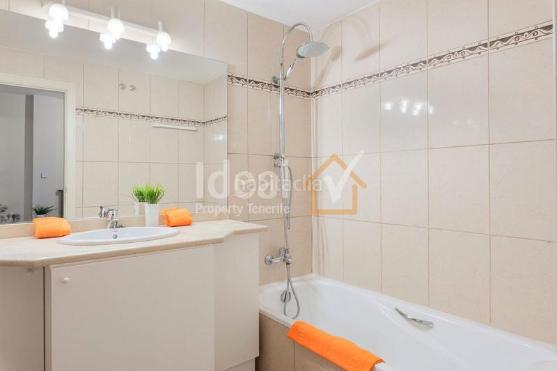 Foto 63647377-d27a-4010-8783-9a375cb264c7. Reihenhaus mit pool in Playa del Duque Adeje