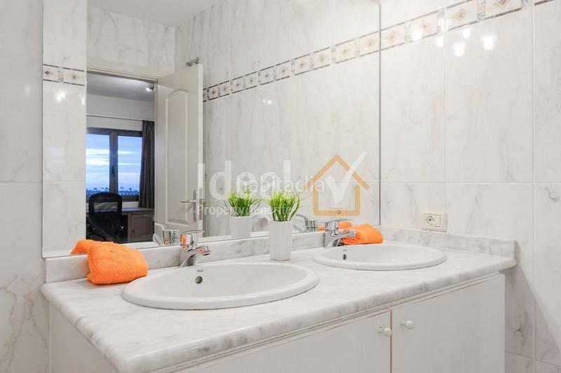 Foto 7c877bec-8435-4f1d-9091-ea8d0eafb769. Reihenhaus mit pool in Playa del Duque Adeje