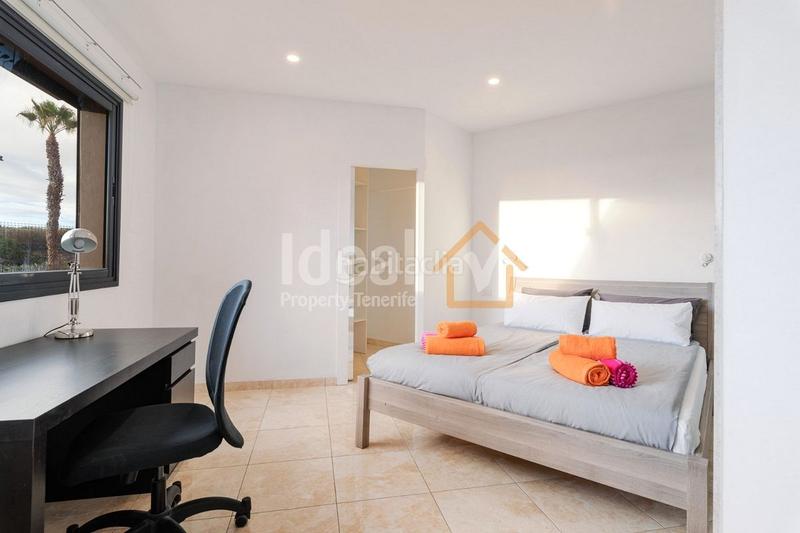 Foto dddffd97-de24-4735-b062-adbcd05bb3a4. Reihenhaus mit pool in Playa del Duque Adeje