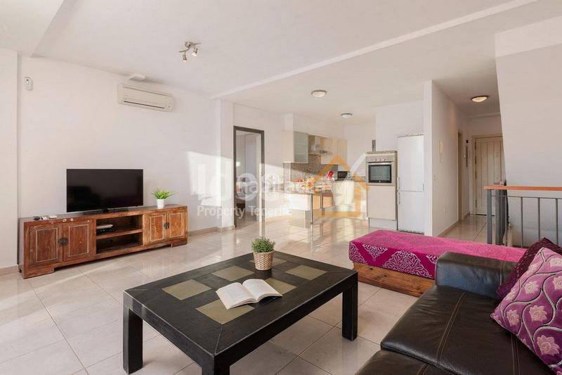 Foto facd67b8-62e4-496c-a94a-b0f7caf19d29. Reihenhaus mit pool in Playa del Duque Adeje