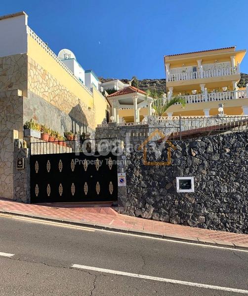 Foto 2b9f535f-29fc-4f50-b594-a9ad24e82955. Chalet avec parking piscine dans Torviscas Centro y Alto Adeje