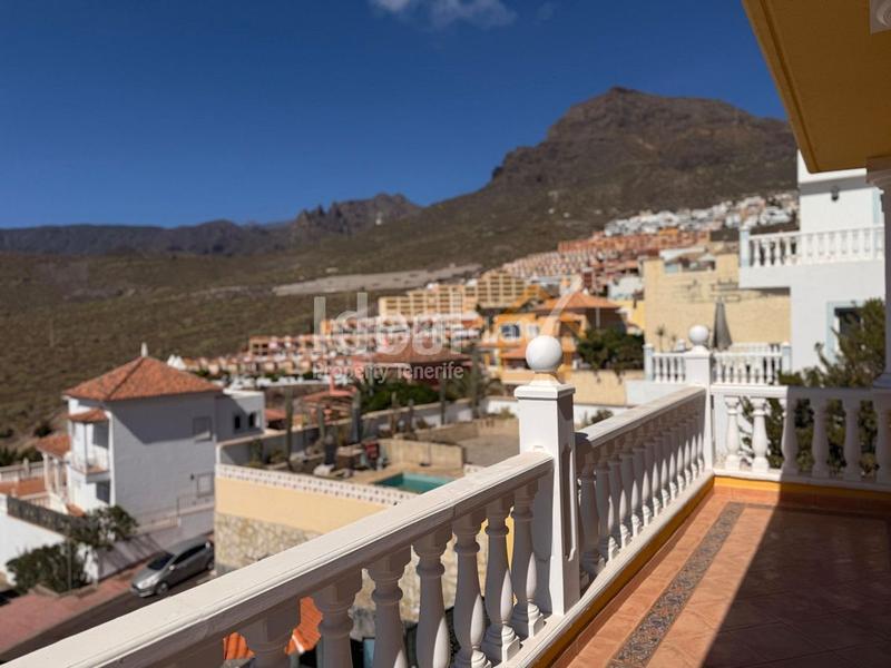 Foto 495d368d-c3c7-4bb8-acc6-43df04ef9bbb. Chalet avec parking piscine dans Torviscas Centro y Alto Adeje