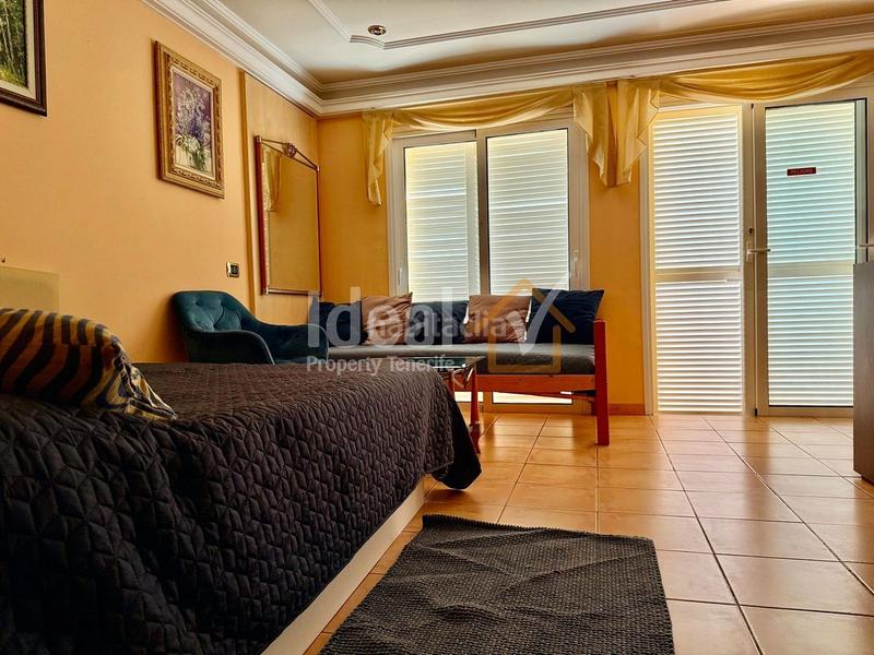 Foto 53a111a0-62a5-4d90-8ba7-b5de0fb9f69f. Chalet avec parking piscine dans Torviscas Centro y Alto Adeje