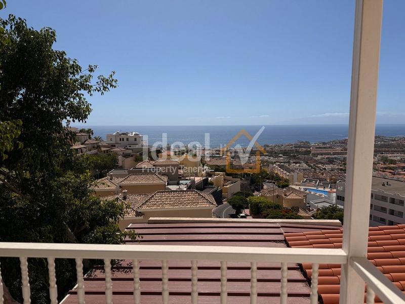 Foto 66d0e775-9a0a-48bc-90a2-6cee4a79f9a2. Chalet avec parking piscine dans Torviscas Centro y Alto Adeje