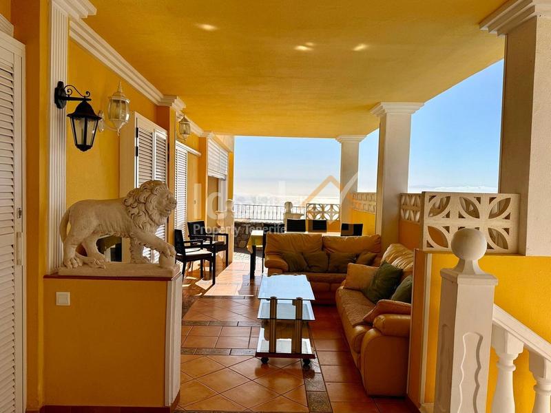 Foto cdeda3ea-c9cf-41b2-a53a-86b430a92e7c. Chalet avec parking piscine dans Torviscas Centro y Alto Adeje