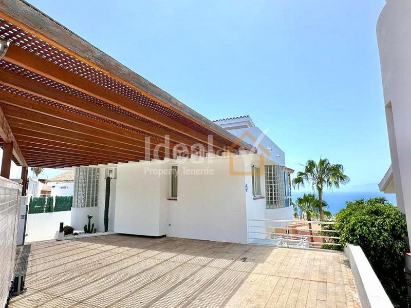 Foto d93b3e4e-3847-4656-956c-223dee75ab13. Chalet con piscina in La Caldera Adeje
