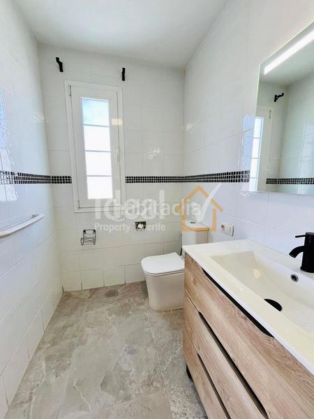 Foto 792c02f0-10a7-4634-8dc7-20f9d1b6aca2. Apartment with pool in Playa de Fañabé Adeje