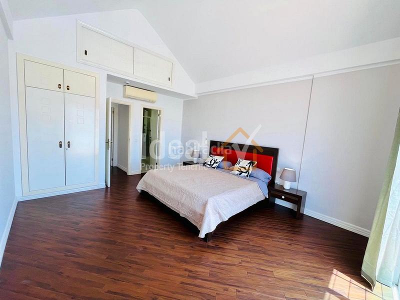 Foto eb51b310-7342-41ed-b038-02fa0435d402. Apartment with pool in Playa de Fañabé Adeje