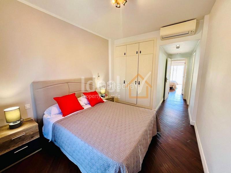 Foto ffc51b0b-9b38-474a-a2a4-2ae825478418. Apartment with pool in Playa de Fañabé Adeje