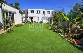 Casa a Buzanada. Casa independiente con jardin en buzanada, que consta de cuatro