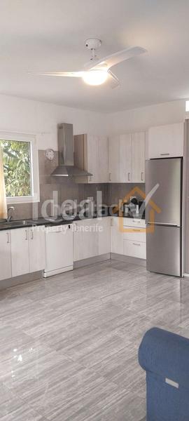 Foto 3bea2e0a-6692-43ec-af0f-f30cb9e6295f. Maison dans Buzanada Arona