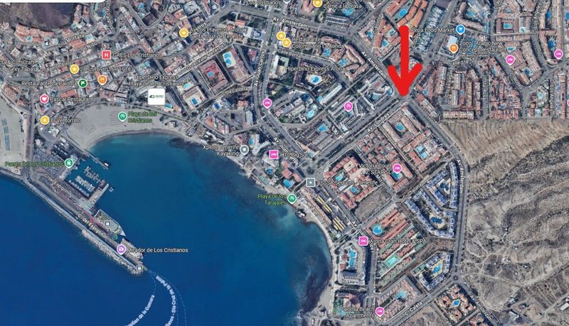 Foto 4d91793c-8843-4946-bda6-3c50bd905b50. Aparcament cotxe a Los Cristianos Arona