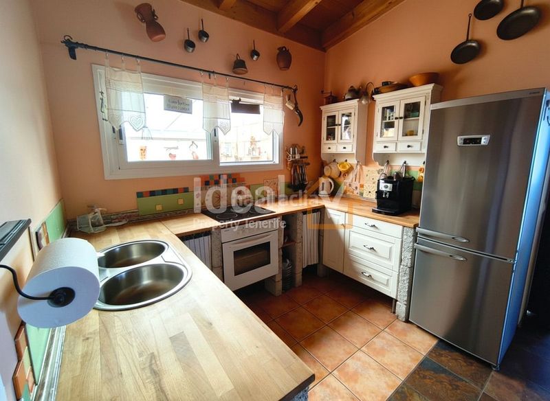 Foto a92111f3-9c88-49bb-b654-dfbceb09783d. Casa con riscaldamento in Vilaflor