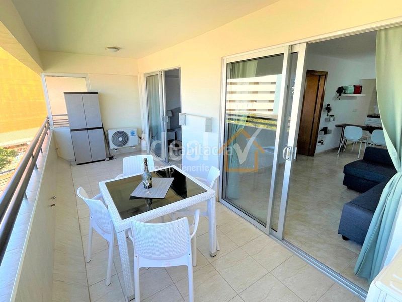 Foto 5a04bbfc-18c5-4879-9a2d-384ac374570d. Apartament amb piscina a San Eugenio Bajo Adeje