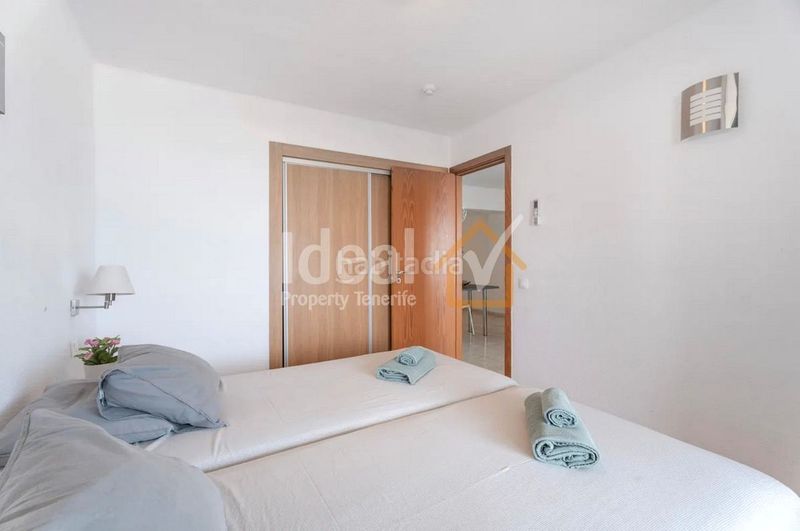 Foto b24ad963-f786-49c5-9a73-c92efe81b23e. Apartament amb piscina a San Eugenio Bajo Adeje
