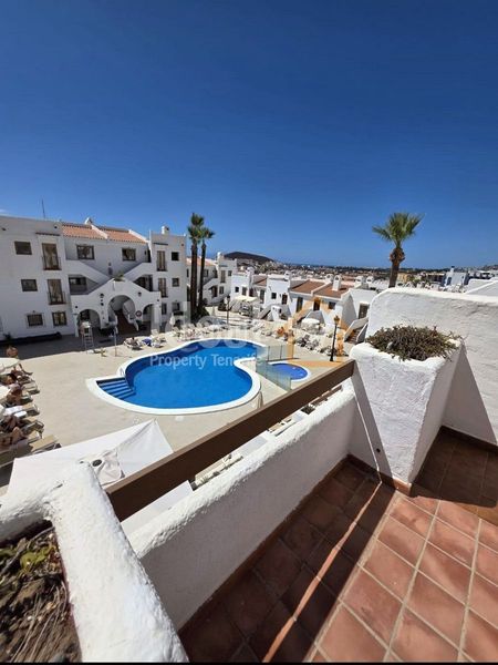 Foto c8dfe6a6-4ecb-4768-856e-f5eedc4737bc. Estudi a rodeo 9 a Los Cristianos Arona