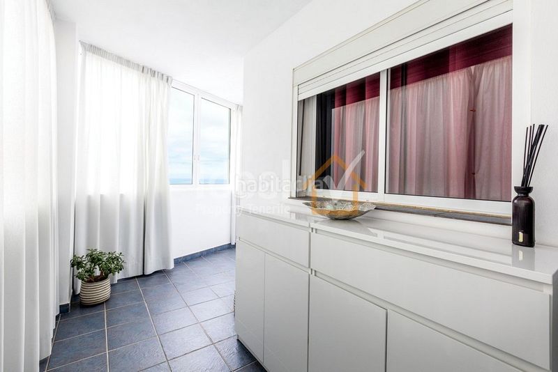 Foto b6ed99a3-7d82-480a-8bb6-98259f0e8ab0. Apartament amb aparcament piscina a Torviscas Centro y Alto Adeje