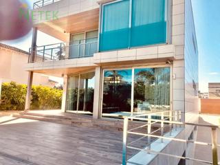 Chalet  N/a. Chalet de lujo en la costa blanca